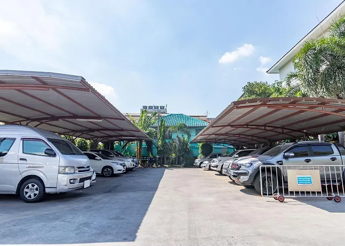 Silver Gold Garden, Suvarnabhumi Airport Bangkok